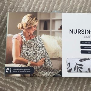 Bebe Au Lait Nursing Cover- never opened
